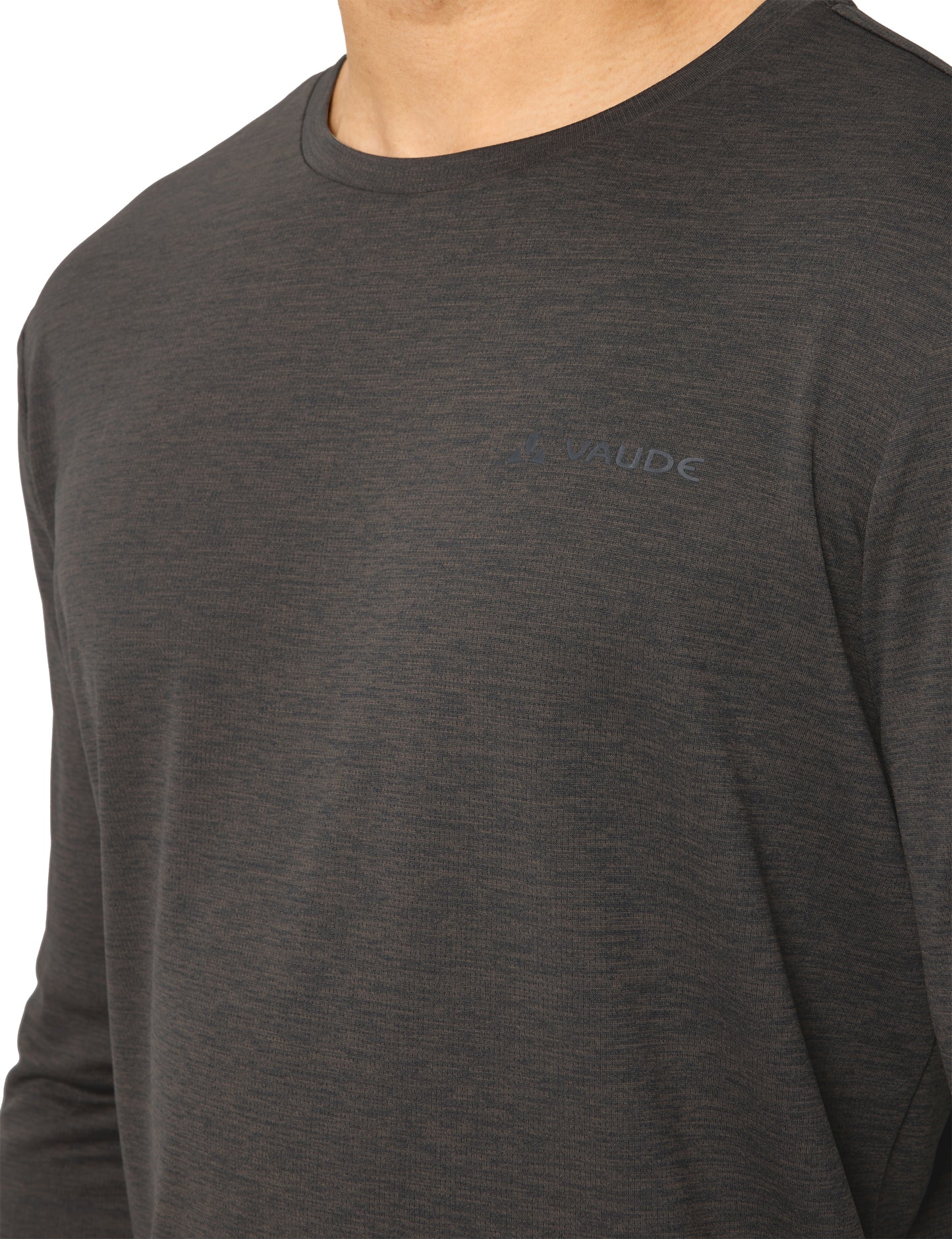 Me Essential LS T-Shirt