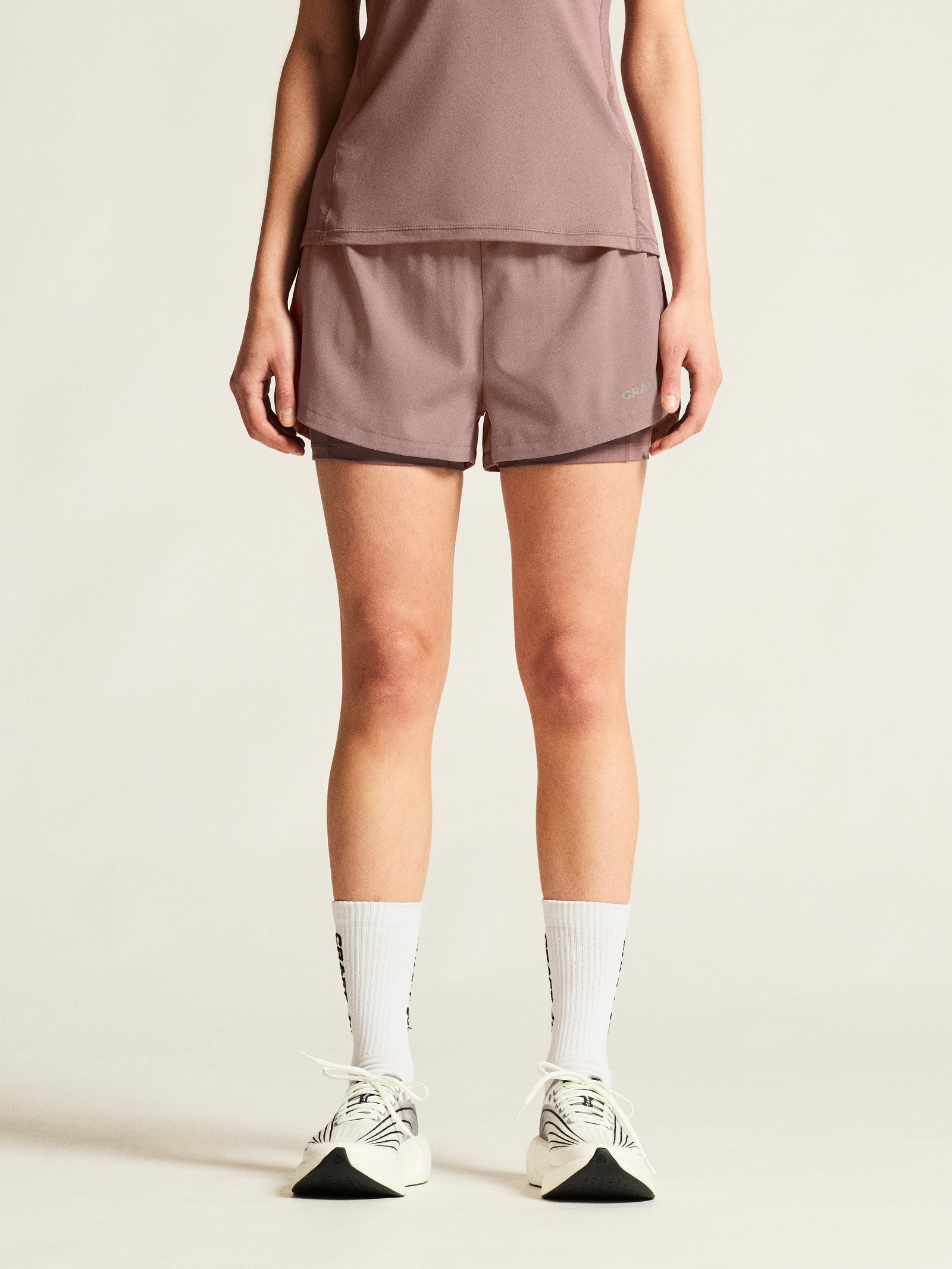 ADV ESSENCE 2-IN-1 SHORTS 2 W