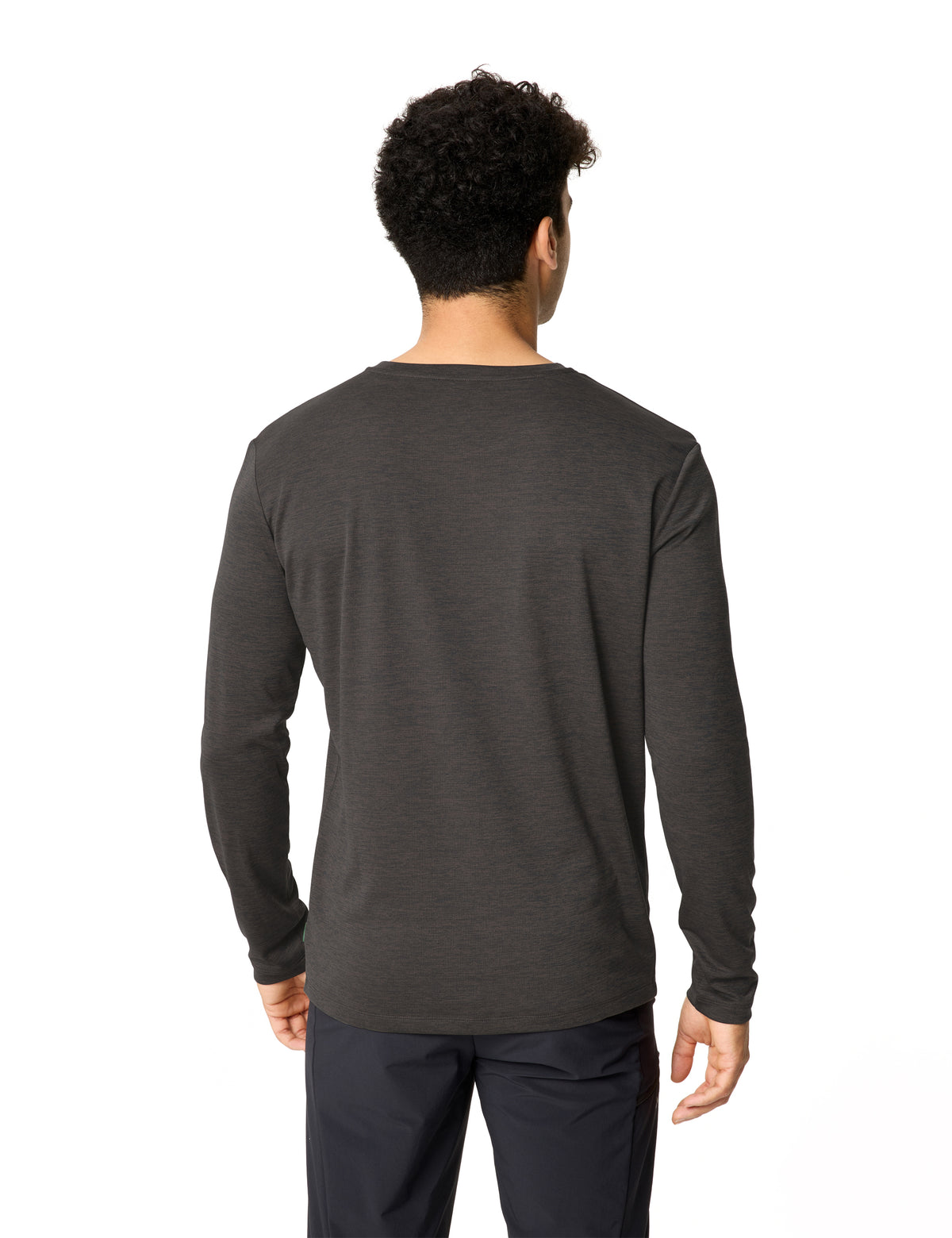 Me Essential LS T-Shirt