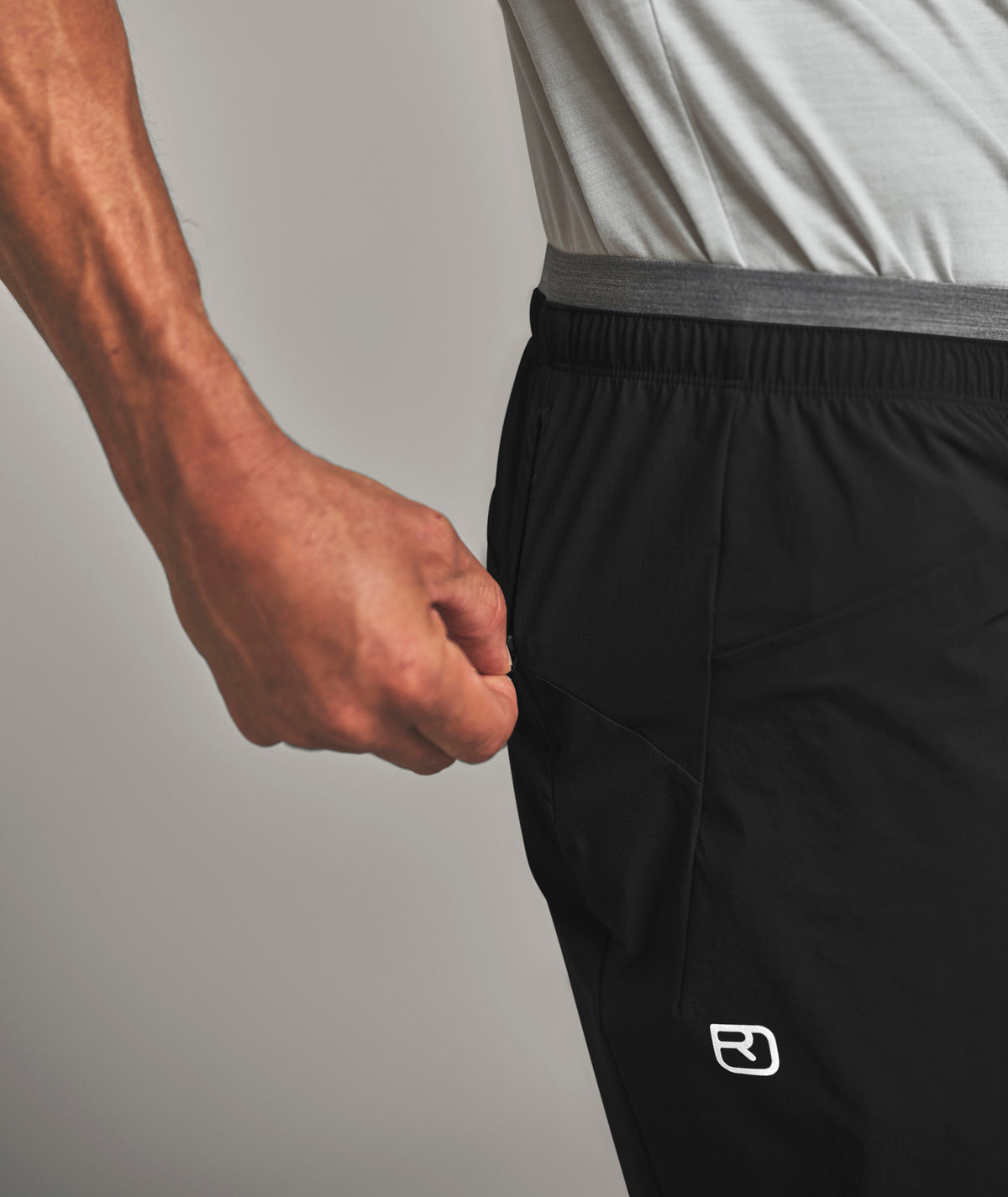 TRACE SHORTS M