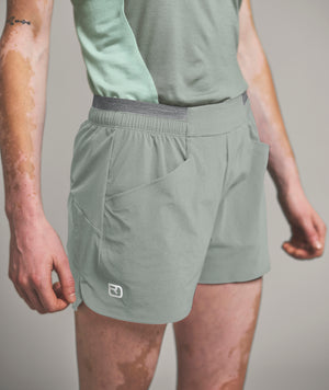 TRACE SHORTS W