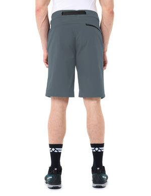 Me Badile Shorts II